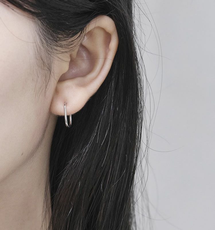 6月上旬再販予定】LineⅡ（SV925 Earrings） | 痛くないイヤリング WOJE